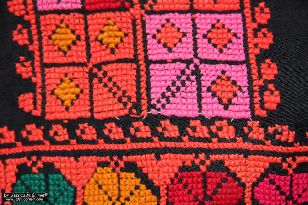 Hand-Dyed 16 Count Aida Cloth Zweigart - 20 x 35 - Autumn Red Needlework -  First Avenue AVM